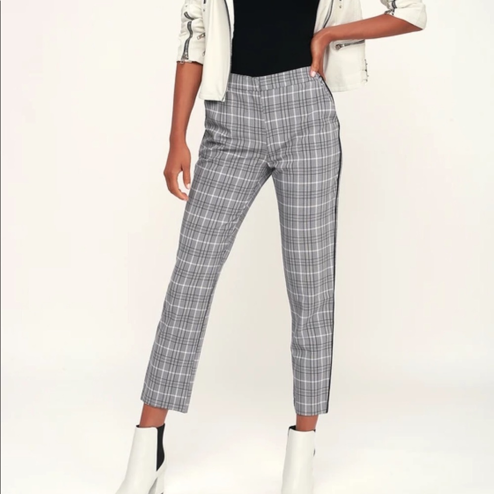 Plaid black and white slacks jegging
